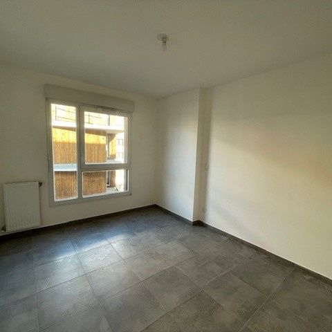 Location Appartement 2 pièces 41m² CHAMBERY 73000 - Photo 1