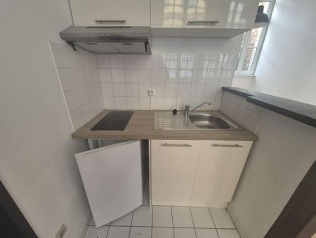 Location Appartement 20m² LILLE 59800 - Photo 5