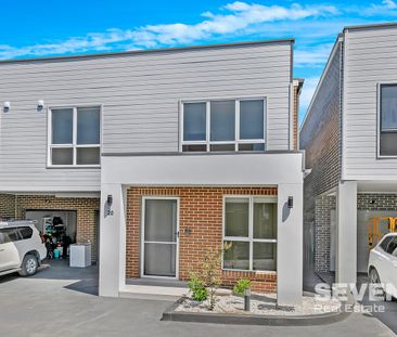 THREE BEDROOM TOWNHOUSE - Photo 3