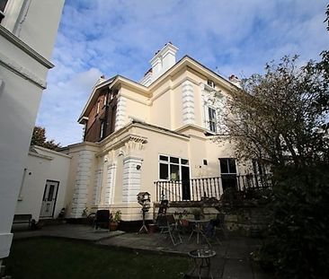 1 Bed Flat, Princes Park, L8 - Photo 2