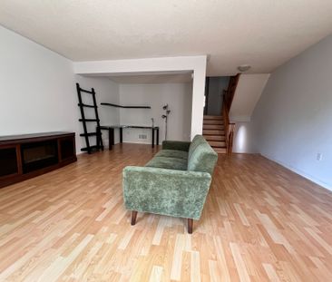 For Lease - 1591 South Parade Court Unit# 44, Mississauga, Ontario - Photo 3