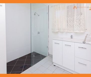 LOWSET 3-BEDROOM FAMILY HOME IN INALA! - Photo 4