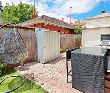 8 Dow Street, South Melbourne VIC 3205 - House For Rent | Domain - Photo 4