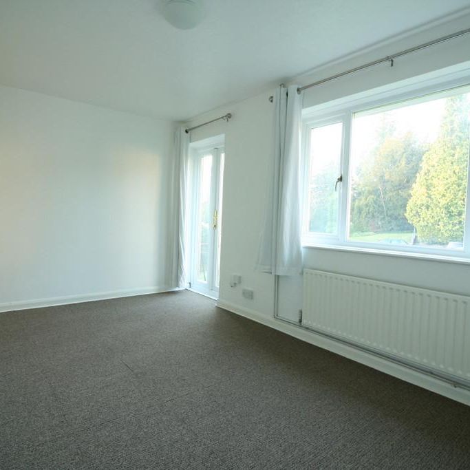 2 bedroom maisonette to rent - Photo 1