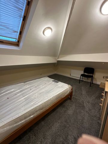 Derby Road Manchester - Photo 4