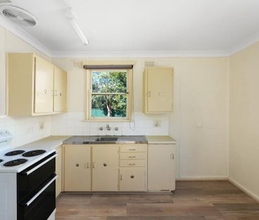 CONVENIENT LOCATION, CLOSE TO EVERYTHING! - Photo 2