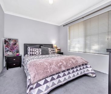 Well maintained home in beautiful Greenfields. - Photo 4