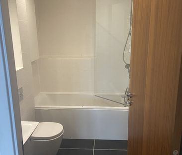 1 Bed Penthouse, Kimmerghame Place, EH4 - Photo 4