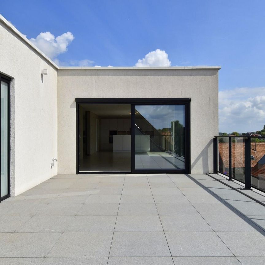 Prachtige penthouse met 2 slaapkamers en groot terras te centrum Ledegem - Foto 1