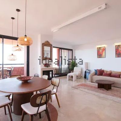 Alquiler de piso en Sitio de Calahonda - Photo 1