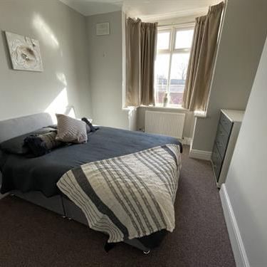 Room 1, 26 Balby Road, Balby - Photo 1