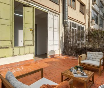 Carrer de Calàbria, Barcelona, Catalonia 08015 - Photo 2
