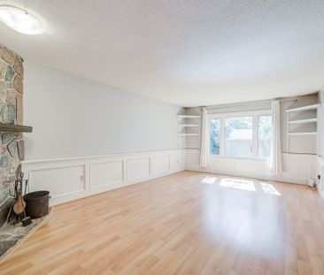 For Lease - 1194 Fairmeadow Trail, Oakville, Ontario - Photo 3