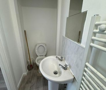 Studio to rent - Photo 6