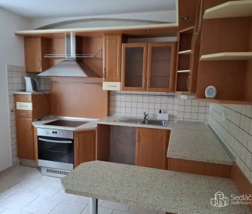 Byt 2+1 v Karlových Varech, Dalovicích s možností využívání zahrady. - Photo 1