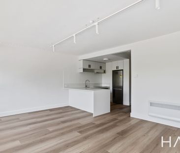 City Style, Smart Living - Photo 2