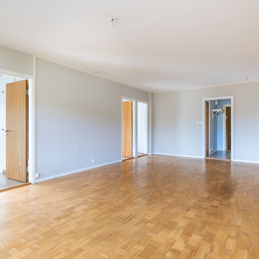 Kraftkärrsvägen, Finspång - Foto 1