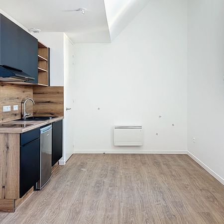 Appartement à louer - REIMS - ST ANNE- CHU - Photo 3