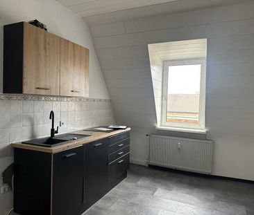 Charmante Altbauwohnung mit geräumiger Wohnküche - Photo 1