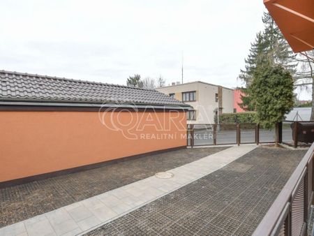 Pronájem bytu 1+1 28 m2 - Fotografie 4