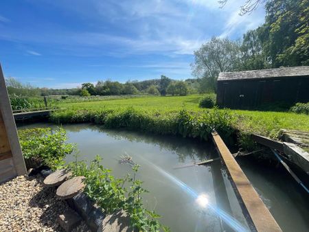 2 bedroom terraced house to rent - Photo 2
