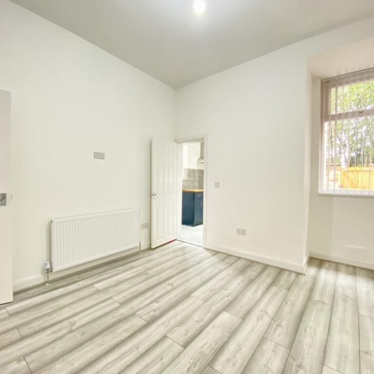 2 bedroom semi-detached house to rent - Photo 1