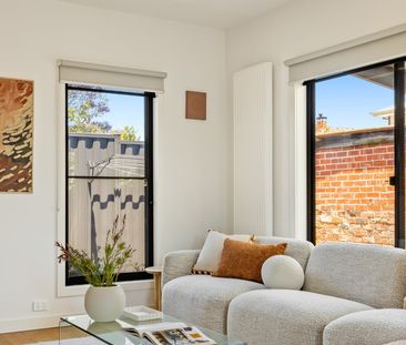 Upscale Contemporary Living in a Prime Reservoir Locale - Photo 1