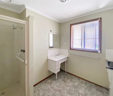 MOVE IN READY - Photo 5