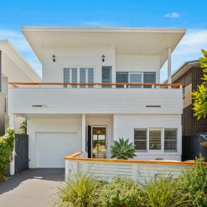East Thirroul Beauty - Photo 3