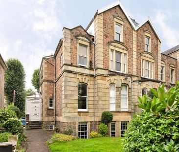 1 Bed Flat - Photo 3