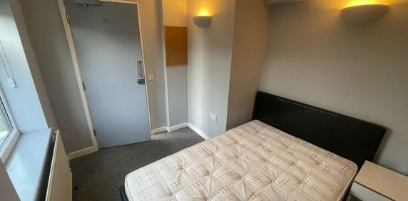 1 bedroom house of multiple occupation to rent - Photo 2