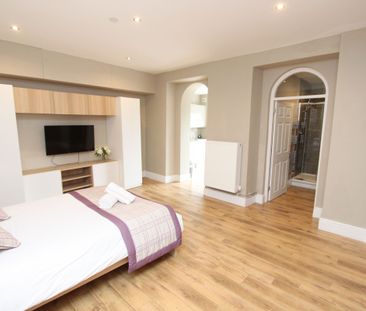 Studio Apartment – Medium Let - Photo 6