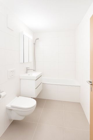 Sanierte Maisonettewohnung an ruhiger Lage nahe Rosenfeldpark - Photo 3