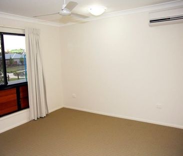30 Scrubwren Circuit, Bohle Plains QLD 4817 - House For Rent | Domain - Photo 2