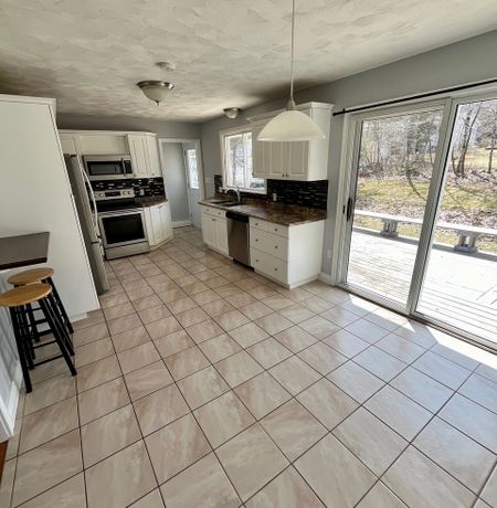 386 Dufferin St. Unit A - Photo 4