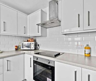 Fellowes Place, Stoke, Plymouth, PL1 - Photo 6