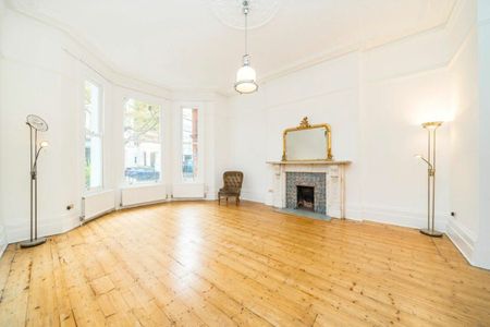 Philbeach Gardens, Earls Court, SW5 - Photo 3