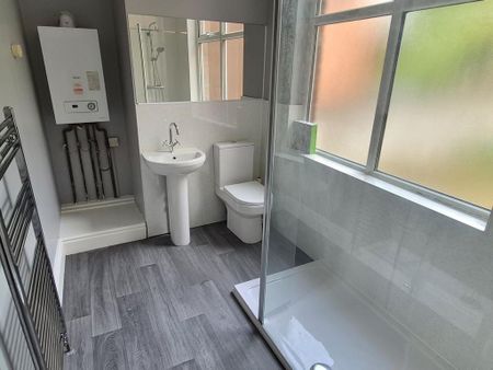 1 bedroom flat to rent - Photo 5