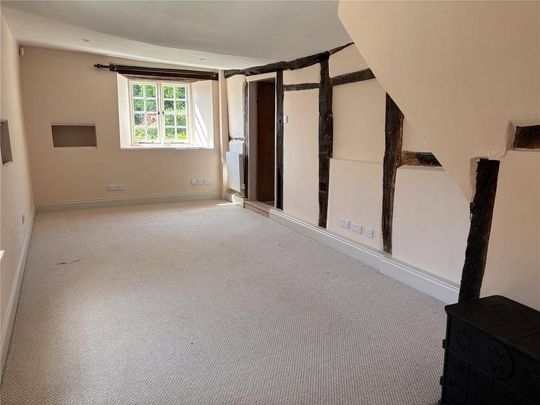 5 bedroom detached house to rent - Photo 1