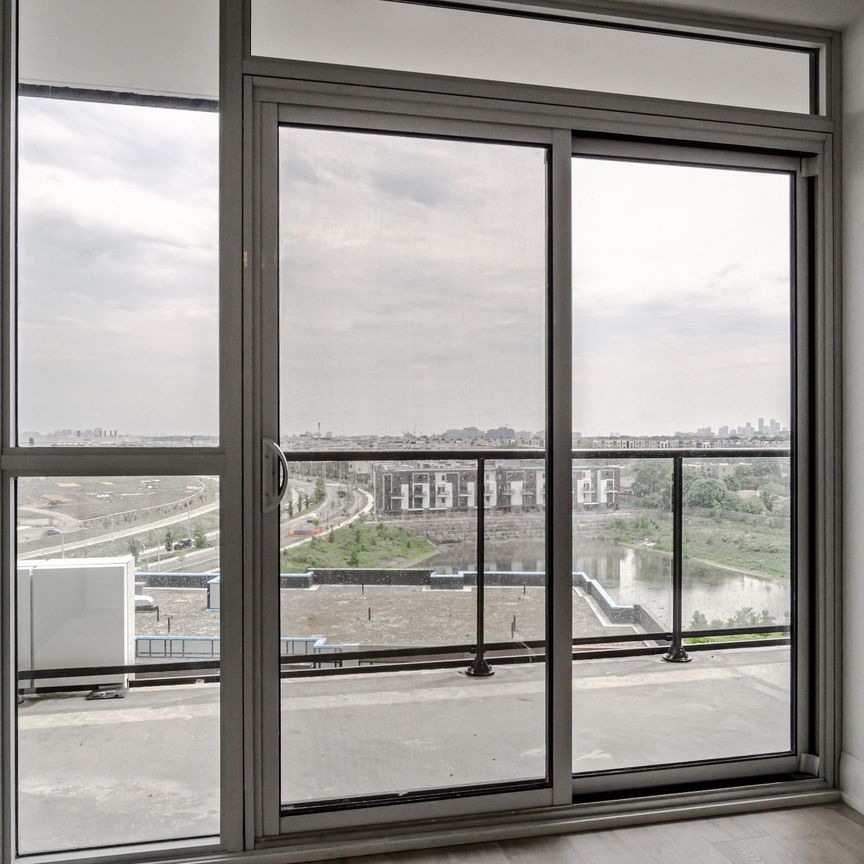 For Lease - 50 George Butchart Drive Unit# 814, Toronto, Ontario - Photo 1