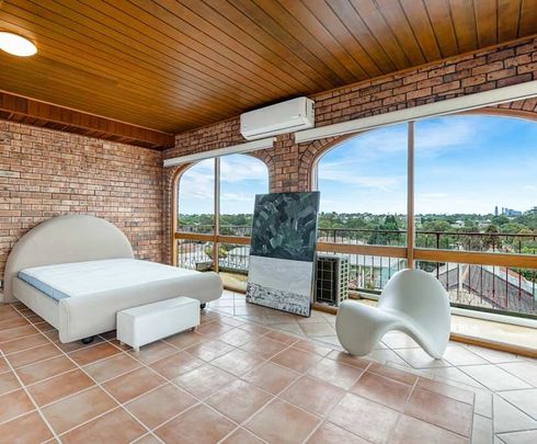 Marrickville - Photo 1