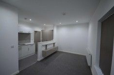 1 bed Studio for Rent - Photo 2