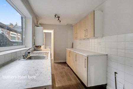 2 bedroom terraced house to rent - Photo 5