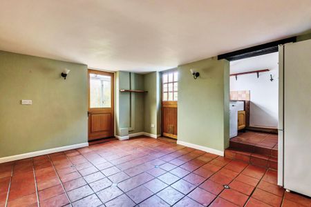 2 bedroom terraced house to rent - Photo 3