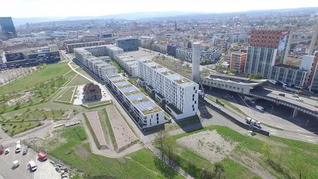 Familienfreundliche 4.5-Zimmerwohnung mit zwei privaten Gartenbereiche - Foto 5