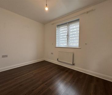 2 bedroom property to rent - Photo 4