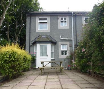 2 bedroom end of terrace house to rent - Photo 1