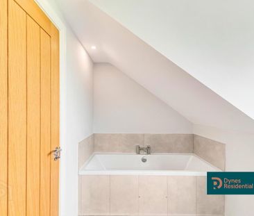 6 Tullymally Road, Portaferry, BT22 1JX - Photo 5