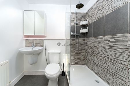 Apartment to rent in Dublin, Finglas - Photo 5
