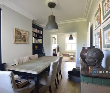 4 bedroom semi-detached house to rent - Photo 4